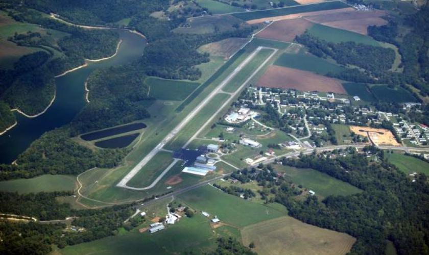 Samuels Field / Bardstown-Nelson County Airport - Bardstown, KY